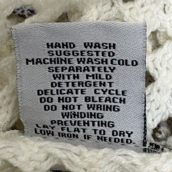 Wild Moss Cream Crochet Granny Square Flared Long Sleeve Fringe Top. | Size XL - Picture 9 of 9